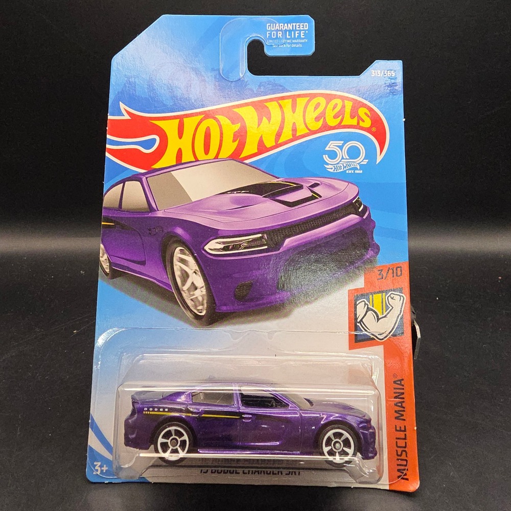 Hot Wheels '15 Dodge Charger SRT Purple 2018 Muscle Mania 3/10